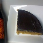 Borsao Selección 2013 con tarta de crema pastelera y cobertura de chocolate