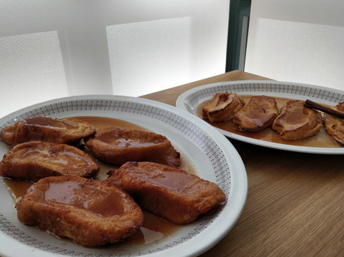 Torrijas de leche y almíbar