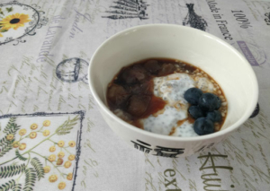 Yogur con semillas de lino y chía